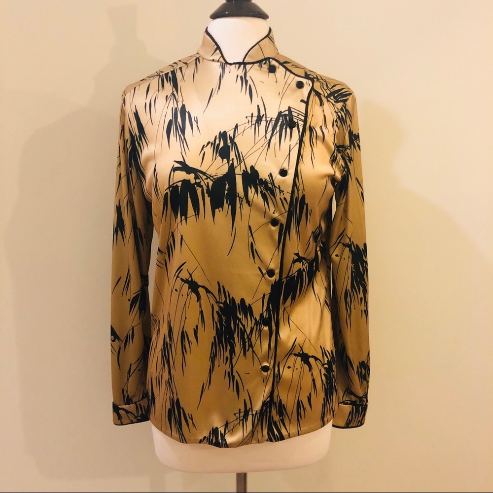 ❌Sold❌Vintage Asian Inspired Top